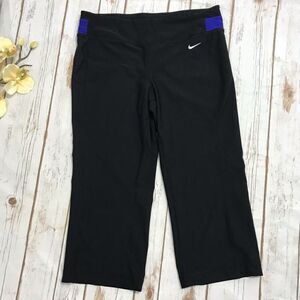 Nike Dri-Fit Womens Activewear Cropped Pants Small Black 20 in Inseam Athletic